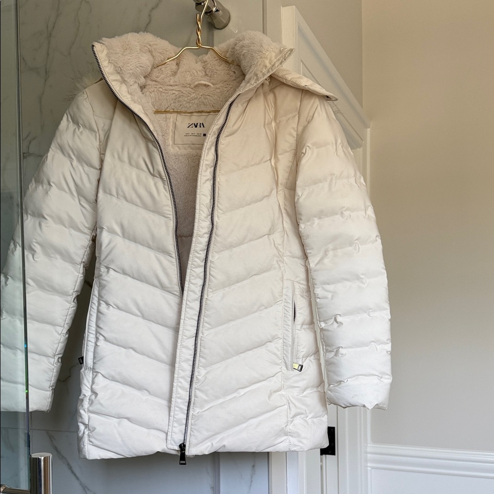 Zara Cream Puffer Jacket for Women